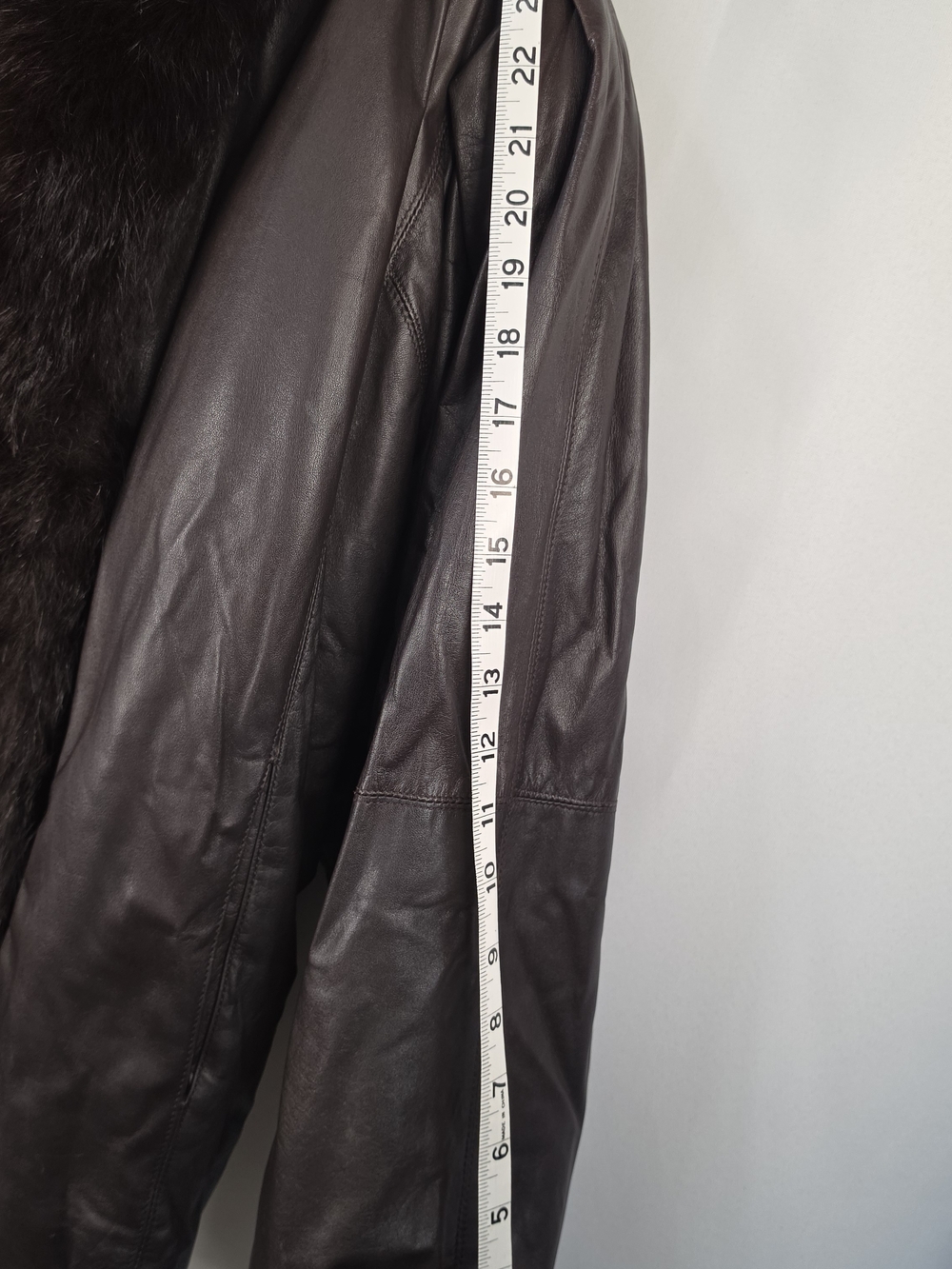Roxciticus Vintage Brown Leather Fox Fur Trim Coat Large Jacket Hong Kong Orgin - Picture 10 of 14